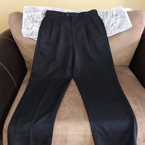 Men's black dress pants 32x30 Croft and Barrow